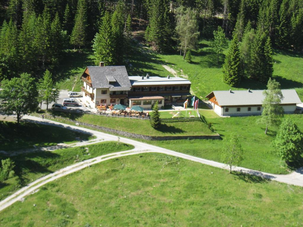 Gasthof Untere Valentinalm Hotel Plocken Exterior photo