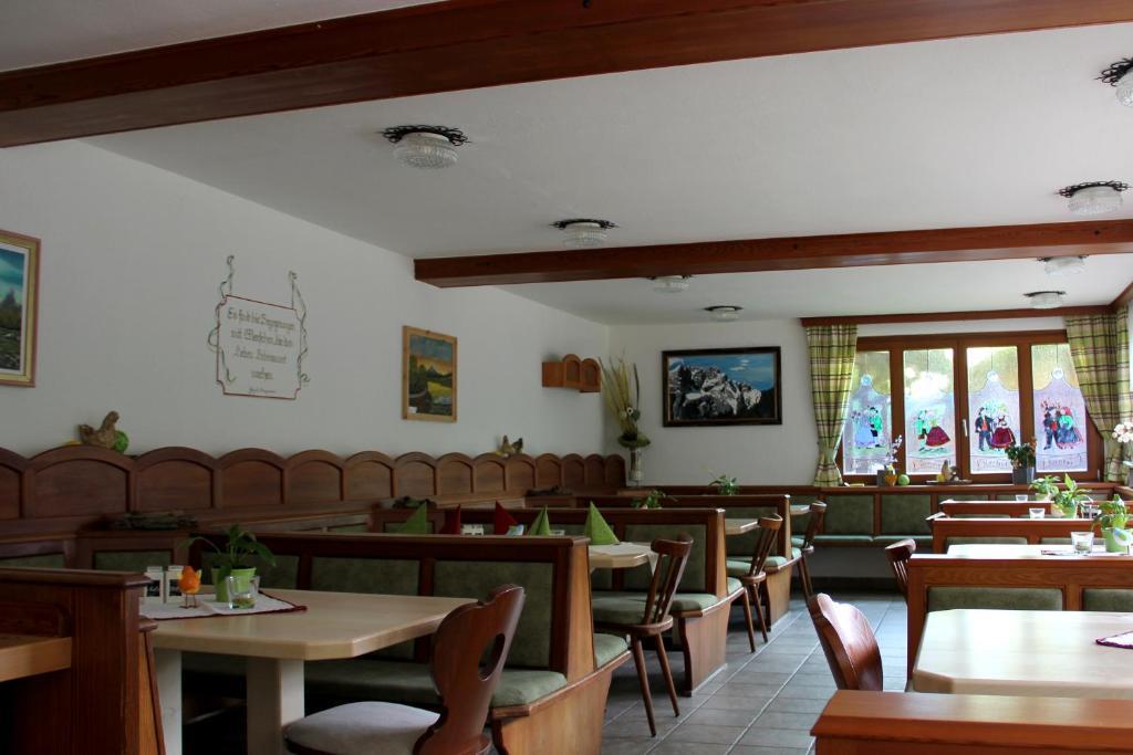 Gasthof Untere Valentinalm Hotel Plocken Exterior photo